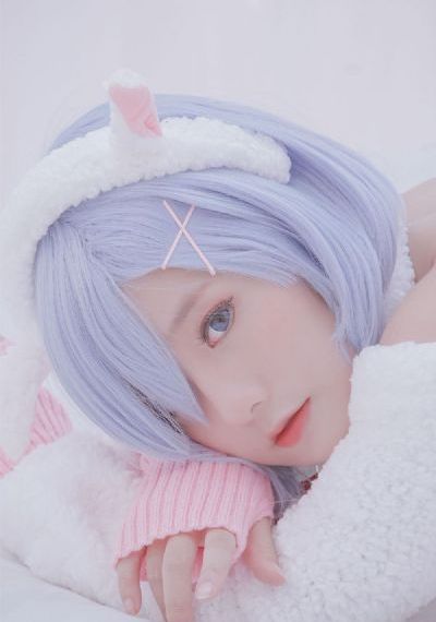 年轻的女闺蜜hd中文字幕电影