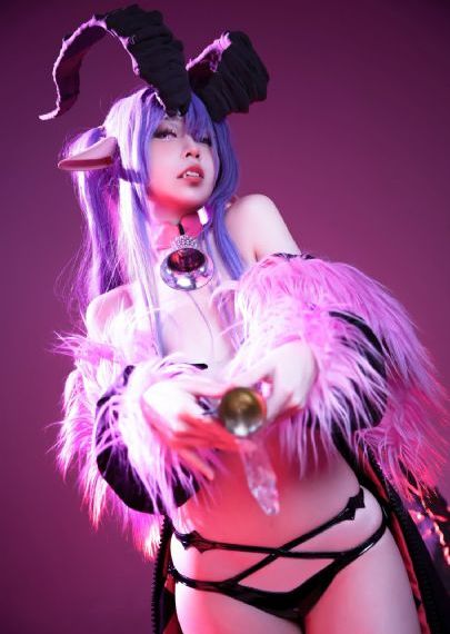 精品在线看