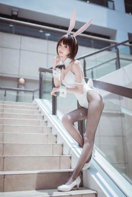 我才不要和你